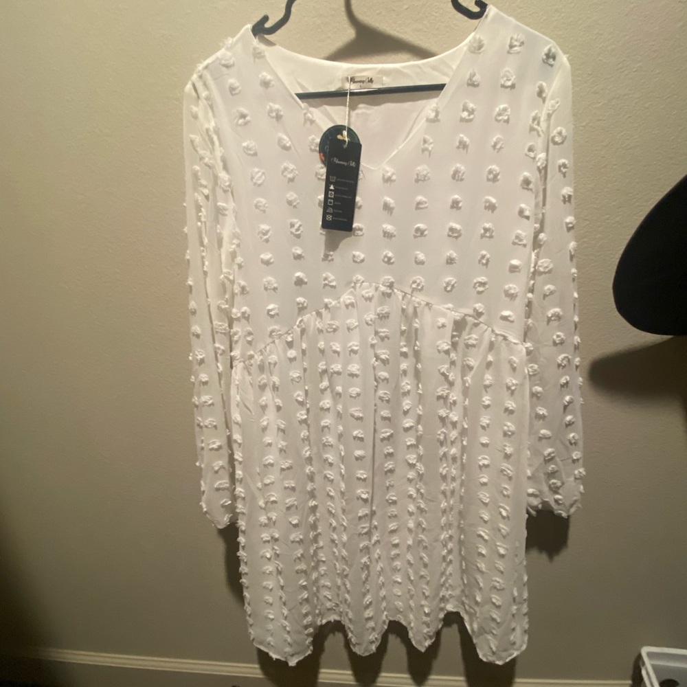 LONG SLEEVE WHITE DRESS